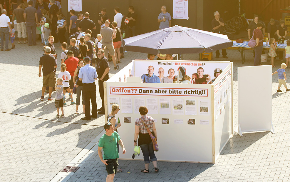 Gafferbox Aktion in einer Passage