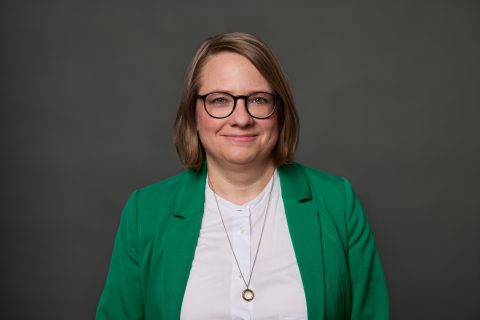 Porträtfoto Angelika Lange, Senior Wirkungs- und Projektmanagerin Lebensrettung