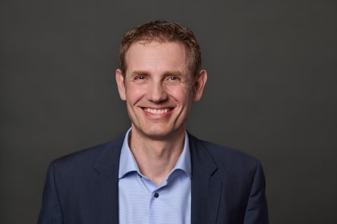Porträtfoto Thomas Heinrich, Leitung Mobilität der Zukunft und Amateur-Motorsport
